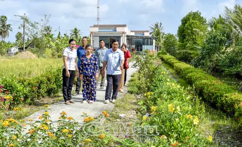 Xây dựng Ðảng vững mạnh từ gốc - Bài 2: "Hạt nhân" kết nối ý Ðảng - lòng dân