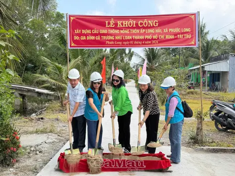 Khởi công cầu nông thôn chào mừng thành công của cuộc bầu cử