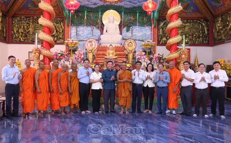 Chủ tịch Hội đồng Dân tộc của Quốc hội chúc tết Chôl Chnăm Thmây đồng bào Khmer Cà Mau