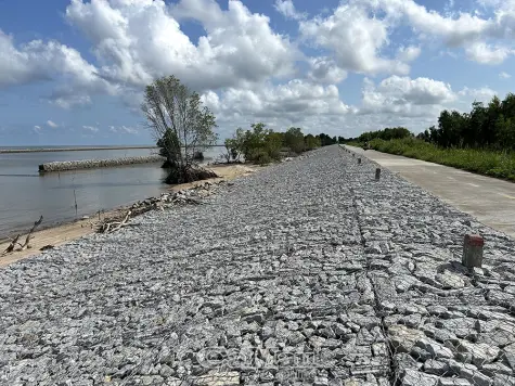 Nỗ lực giữ đất, bảo vệ dân cư