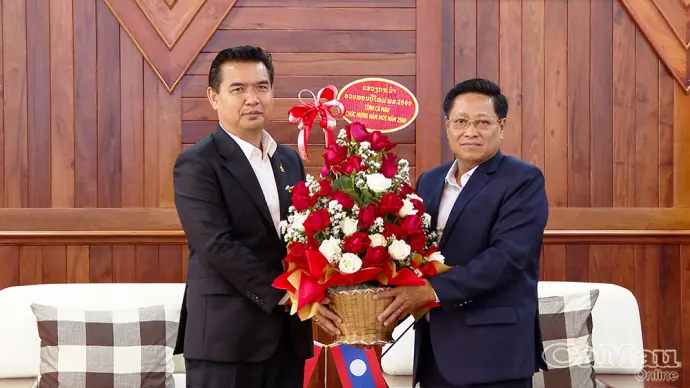 Thắt chặt tình hữu nghị Cà Mau - Khăm Muồn nhân dịp Tết cổ truyền Bunpimay