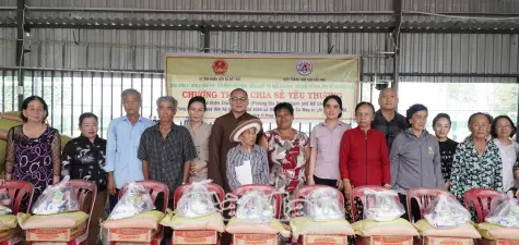 Sẻ chia yêu thương nơi địa đầu cực Nam Tổ quốc