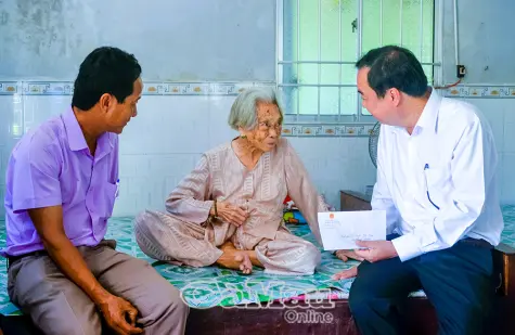 Trọn nghĩa tri ân với người có công