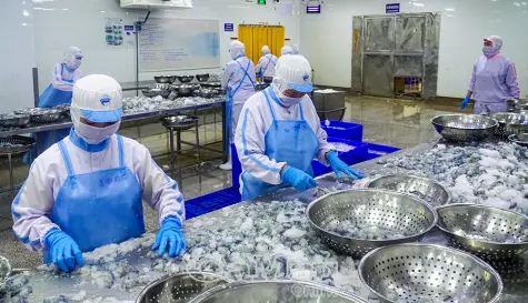 Thương mại - dịch vụ tăng tốc