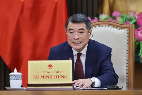 Thủ tướng Lê Minh Hưng điện đàm với Thủ tướng Singapore Lawrence Wong