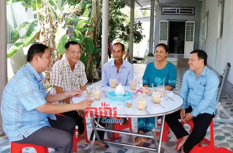 កសាងជីវភាពរស់នៅថ្កុំថ្កើង