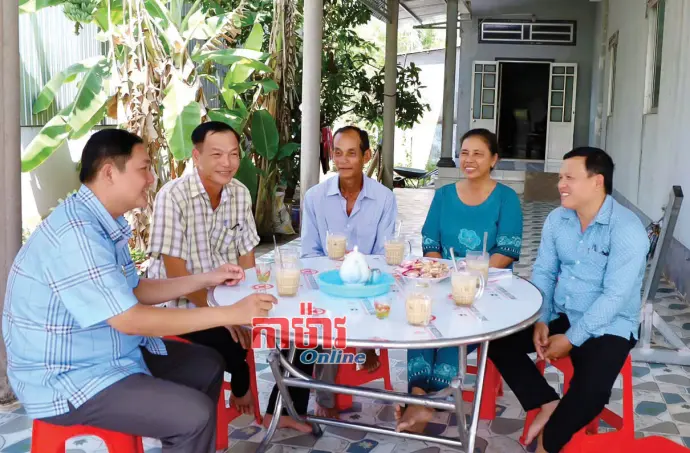 កសាងជីវភាពរស់នៅថ្កុំថ្កើង