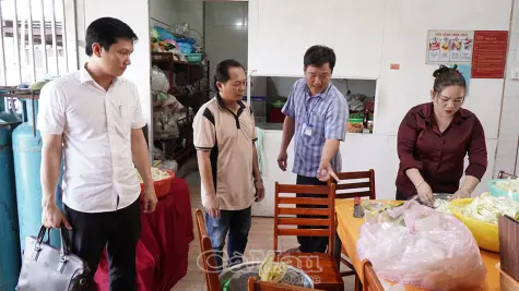 Tăng cường kiểm tra an toàn thực phẩm, phòng chống cháy nổ dịp lễ tại Đất Mũi