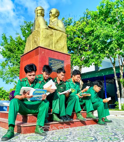 Thắp sáng văn hoá đọc nơi đảo tiền tiêu Hòn Khoai