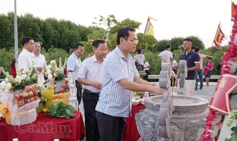 Lễ cúng tiên thường tri ân Đức Quốc Tổ