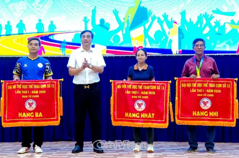 Trường THPT Lê Thị Riêng dẫn đầu toàn đoàn tại Đại hội TDTT Cụm số 13