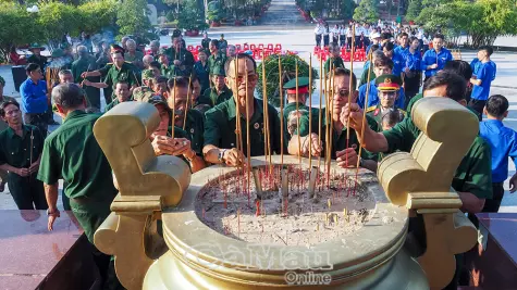 Ấm tình đồng đội