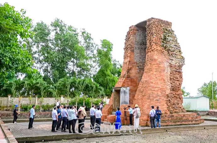 Phát huy giá trị di sản văn hoá