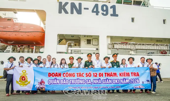 Nối nhịp trái tim đất liền với Trường Sa