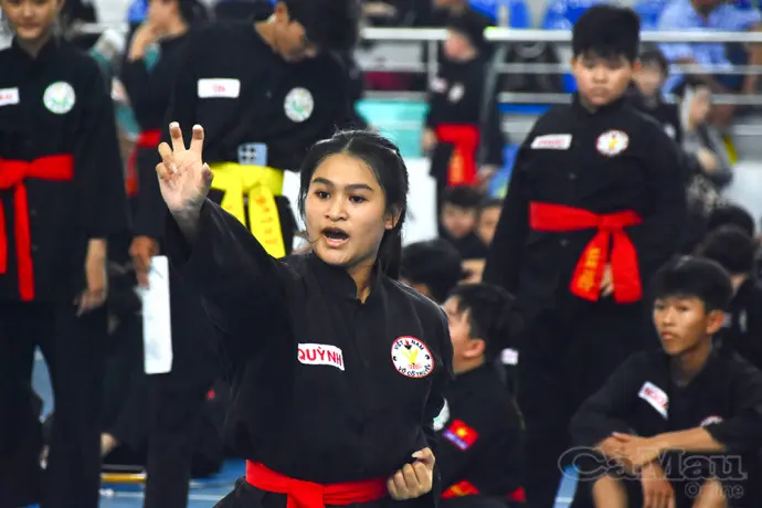 Gần 300 võ sinh Võ cổ truyền thi nâng cấp