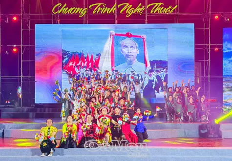 Tổng duyệt chương trình nghệ thuật kỷ niệm 51 năm Ngày Giải phóng miền Nam