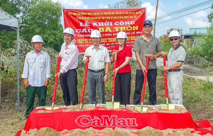 Xã Long Điền đẩy mạnh xã hội hoá xây dựng hạ tầng giao thông nông thôn