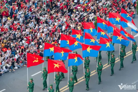 Tháng Tư đi qua chiến tranh, đất nước đi vào mùa thống nhất