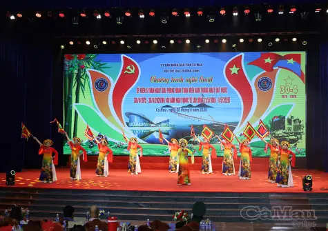 Sôi nổi chương trình văn nghệ chào mừng 30/4 và 1/5