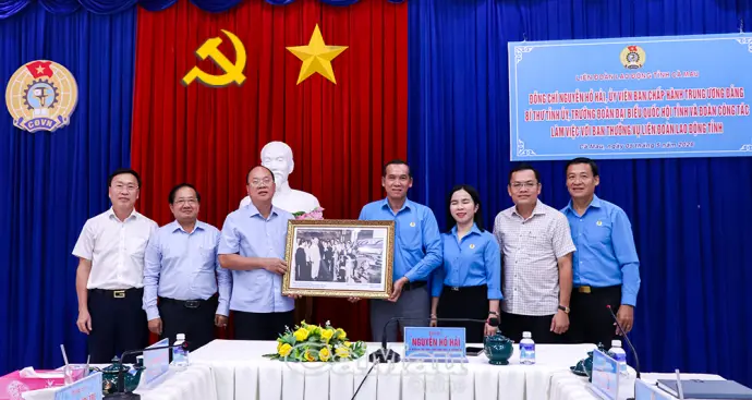 Phát huy vai trò công đoàn, chăm lo tốt hơn cho người lao động