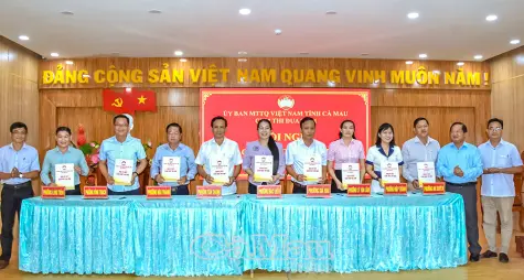 9 phường ký kết giao ước thi đua công tác Mặt trận