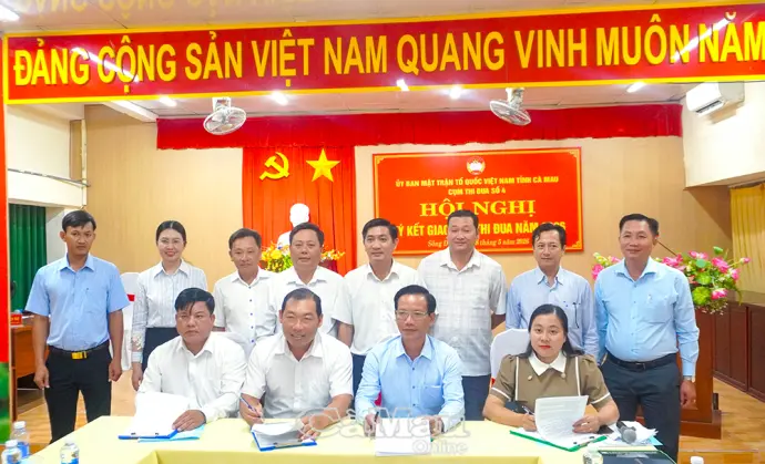 Ký kết giao ước thi đua, nâng cao hiệu quả công tác Mặt trận ở cơ sở