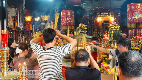Nét đẹp tín ngưỡng của người Hoa Cà Mau