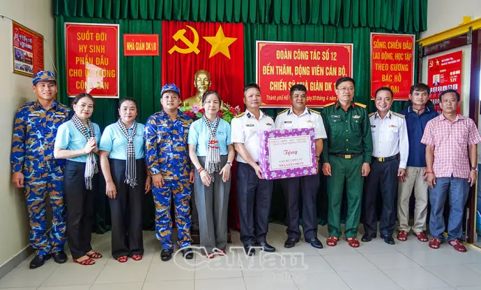 Trường Sa trong trái tim những người con đất mũi
