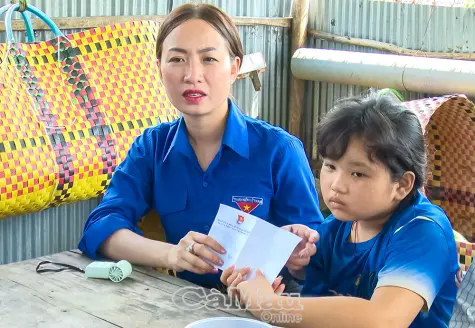 Gieo hy vọng cho nữ sinh nghèo mắc bệnh u não
