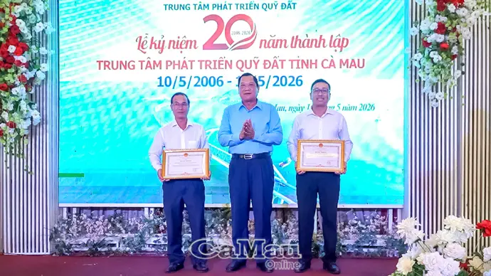 Hai thập kỷ đồng hành phát triển