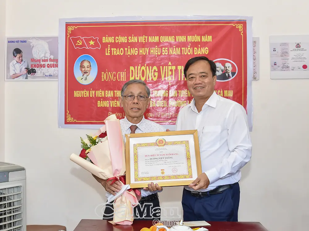 Trân trọng đóng góp của đảng viên cao niên