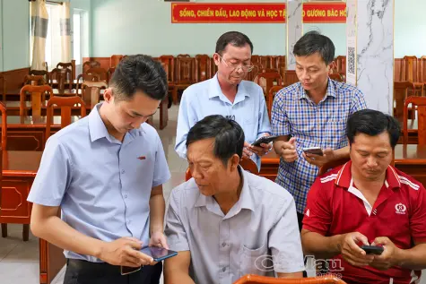 Tập huấn sử dụng phần mềm số hoá dữ liệu thông tin anh hùng liệt sĩ và người có công