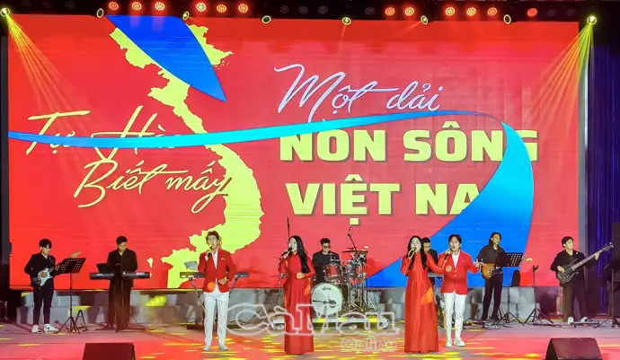 Sôi nổi Liên hoan các Câu lạc bộ - Ban nhạc tỉnh Cà Mau