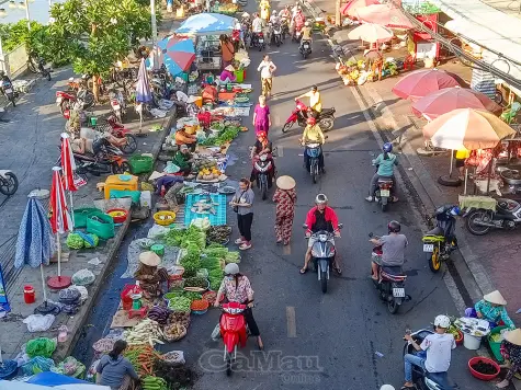 Nỗi lo thực phẩm trôi nổi