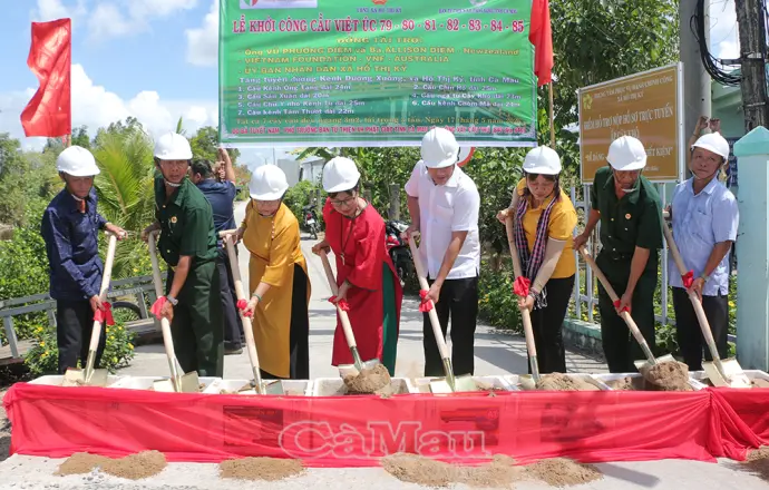 Xã Hồ Thị Kỷ xây dựng 7 cầu giao thông chào mừng sinh nhật Bác