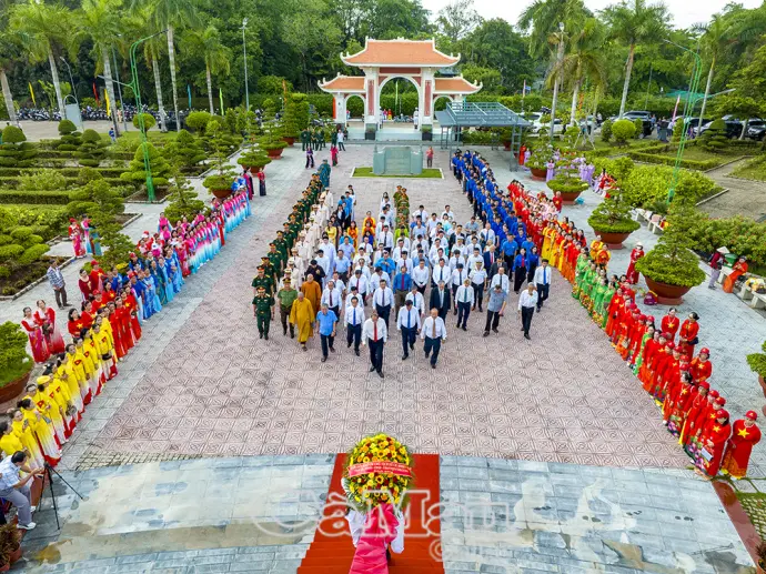 Tình dân Đất Mũi trong ngày sinh của Bác