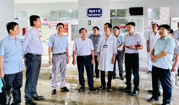 Nâng cao chất lượng y tế, giáo dục cơ sở