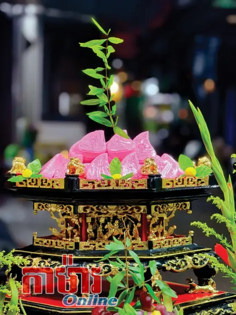ទំនៀមសែនថ្វាយ និងដាំដើមទទឹមរបស់ជនជាតិ Hoa