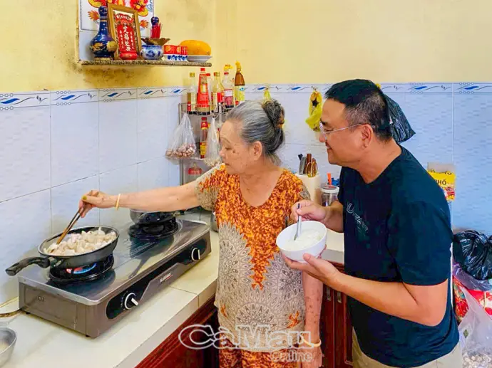Bữa cơm của má