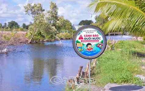 Biển cảnh báo sáng tạo