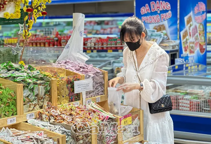 Bứt phá nửa chặng đường thu ngân sách