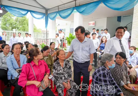 Ra quân khám sức khoẻ, khám sàng lọc cho người dân (đợt 4)