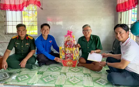 Tháng Bảy tri ân