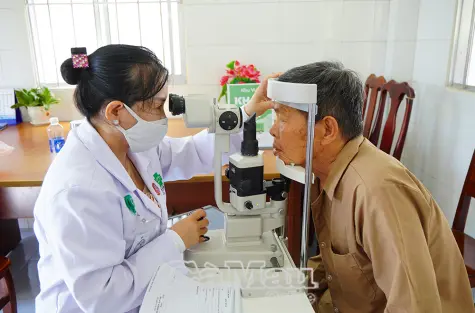 Mang ánh sáng đến người dân U Minh