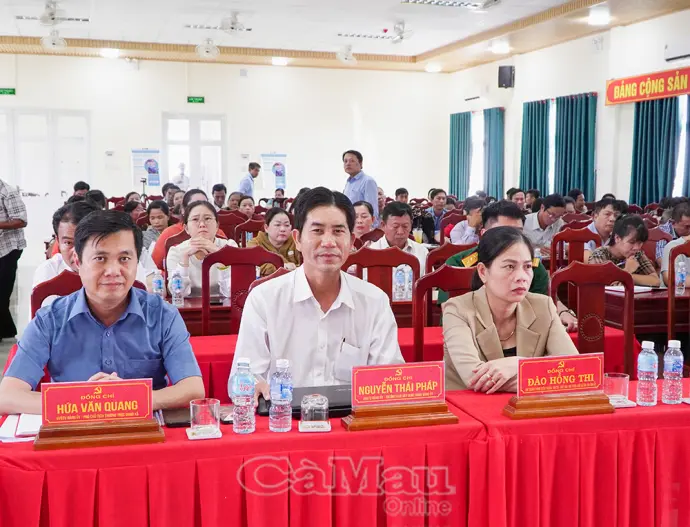 Cảnh sát biển đồng hành với ngư dân