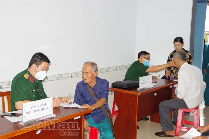 Hơn 400 người dân Phú Mỹ được chăm sóc sức khoẻ miễn phí