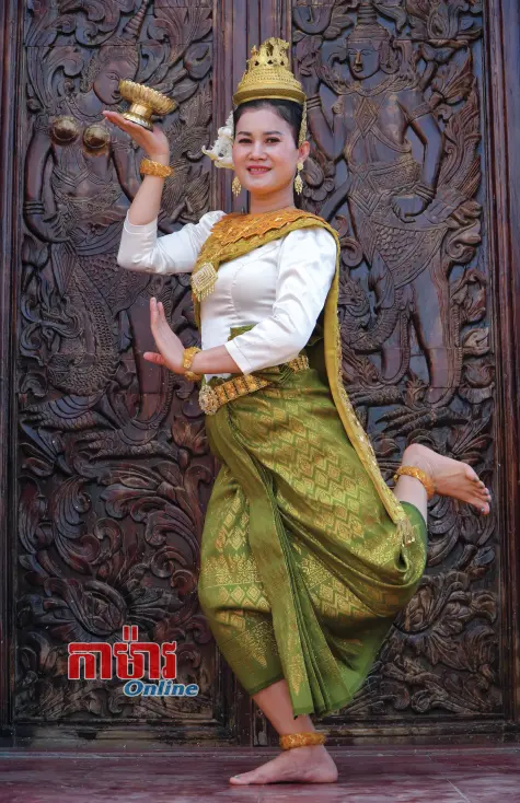 អប្សរា - សម្រស់ដ៏បរិសុទ្ធនៃសិល្បៈ Khmer