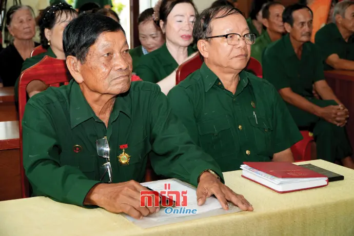 បក្ខជនមានគុណធម៌និងមនោសញ្ចេតនាពេញលេញ