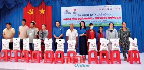 អត្ថន័យនៃ "ថ្ងៃឈប់សម្រាកពណ៌ផ្កាឈូក" នៅឃុំ Hưng Hội