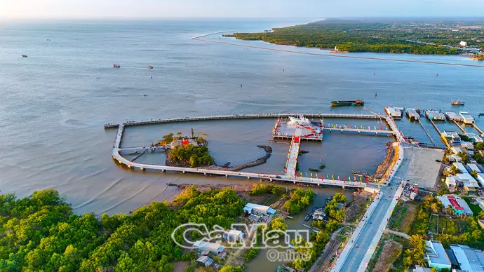 Sông Đốc thêm cơ hội phát triển thương mại, du lịch